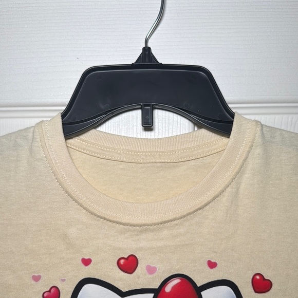 Hello Kitty Cream Red Short Sleeve Tee - Picture 6 of 6